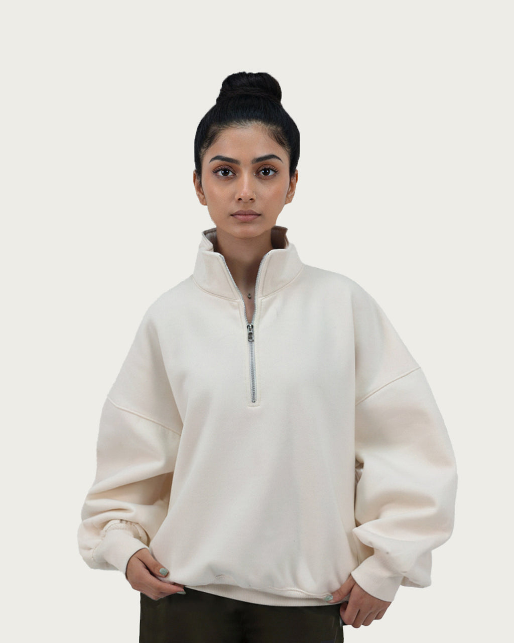 Studio Cut Quarter in Cloud Dancer