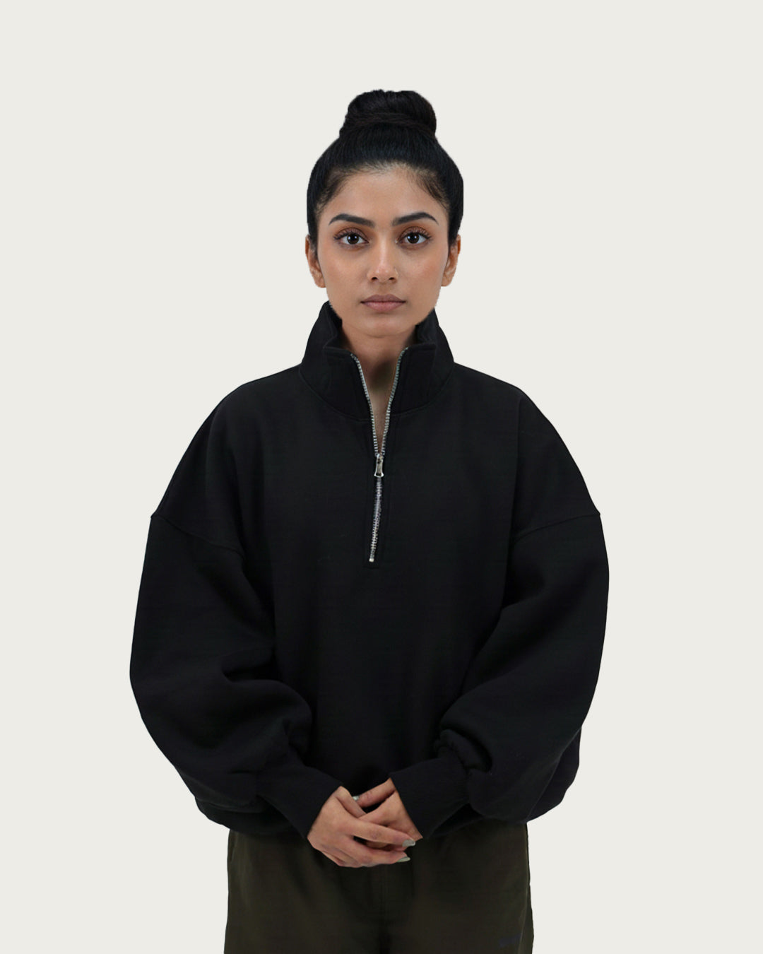 Studio Cut Quarter in Coal Dust